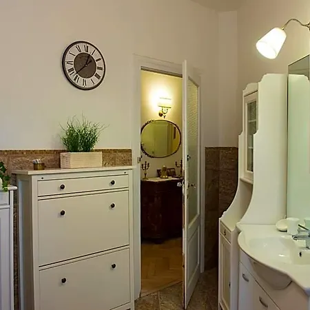 Antico Borgo Teresiano 4*