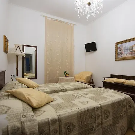 Antico Borgo Teresiano Bed & Breakfast *